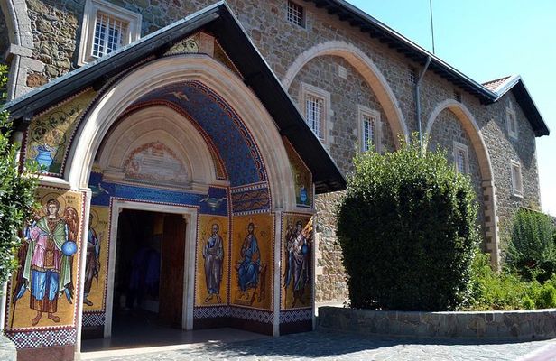 Troodos Peaks & Mountain Flavors Day Tour from Paphos
