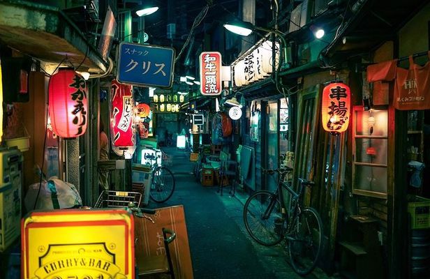 Sangenjaya Back Alleys Private Food and Drink Tour