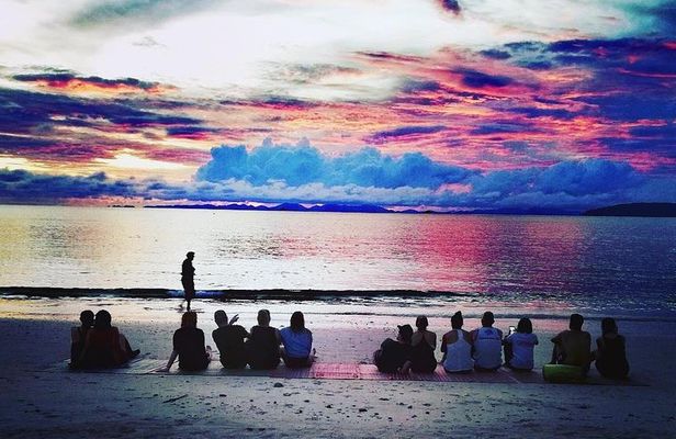 4 Islands Sunset + Plankton by Speedboat - Small Group of 12
