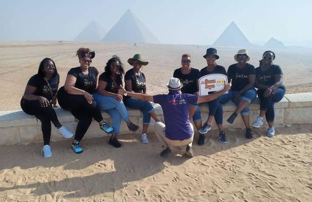 Pyramids of Giza and the Egyptian Museum Trip