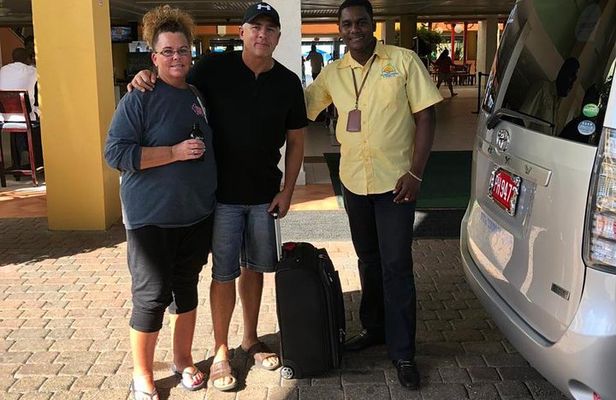Private Round Trip Airport Transfers in and Around Montego Bay