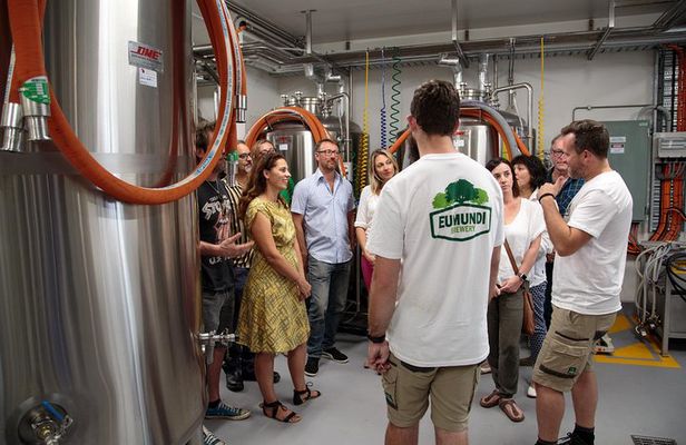 Noosa Brewery & Distillery Tour - the best of Noosa