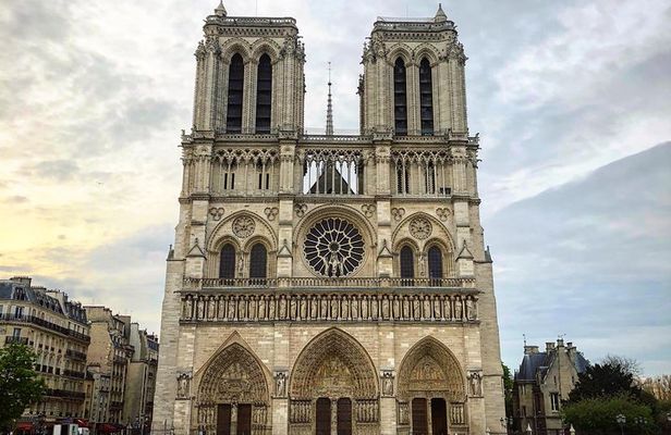 Fat Cat Early Access Notre-Dame Tour | Limited to 5 Guests