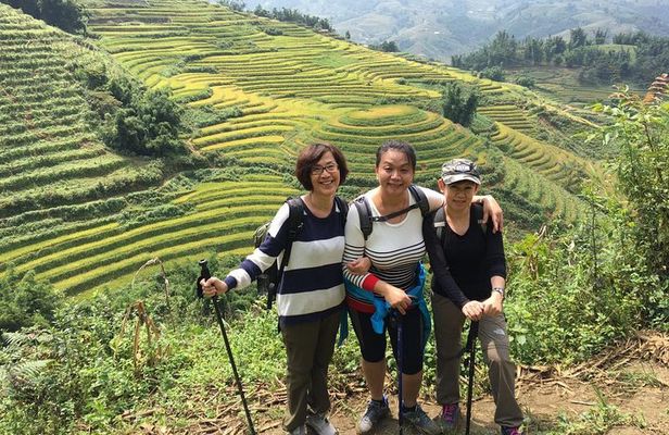 Sapa 2 Days Trek from Hanoi by Shared Bus & Private Tour in Sapa