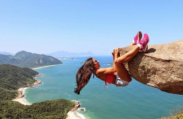 Pedra Do Telegrafo Hike Tour with Transfer