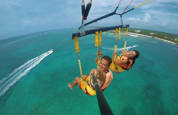 Parasailing in Playa del Carmen with transfer