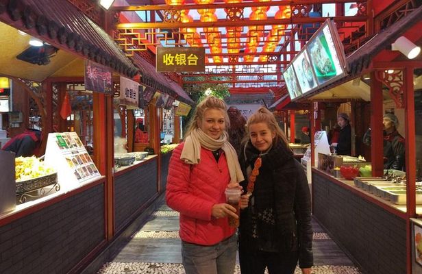 Small-Group Night Walking Tour: Beijing Hutong Discovery Plus Great Leap Brewing Pub Visit