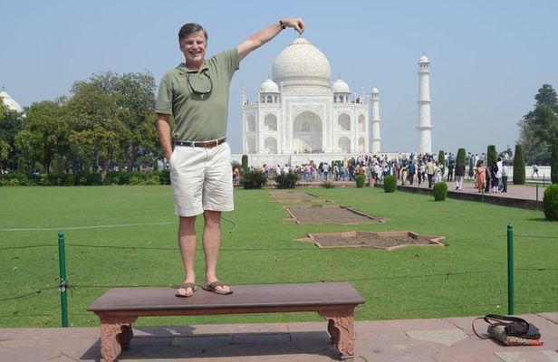 Gurgaon to Agra Same Day
