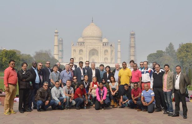 Same Day Agra Tour with Train Ride (Luxury Train Ride)