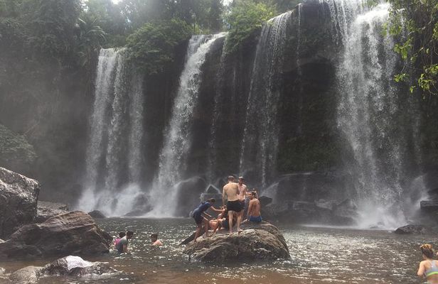 Kulen Mountain (Waterfall) & Kampong Phluk Floating Village Tour