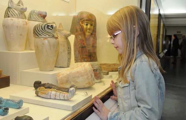Private Day Tour of Egyptian Museum, Old Cairo, Islamic Cairo and Bazaar