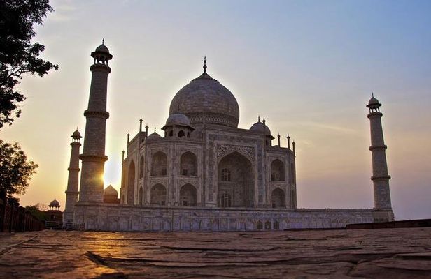 Same Day Agra Tour by Car