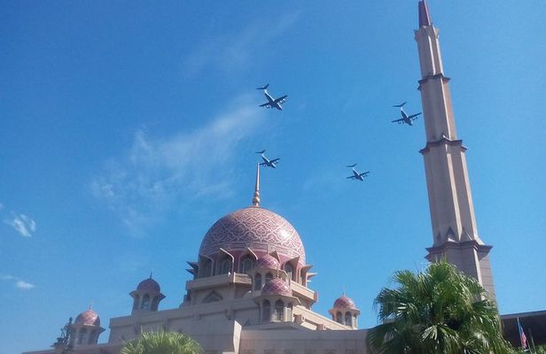 Garden City of Putrajaya, Pink Mosque, Lake Boat Joyride(Guided)