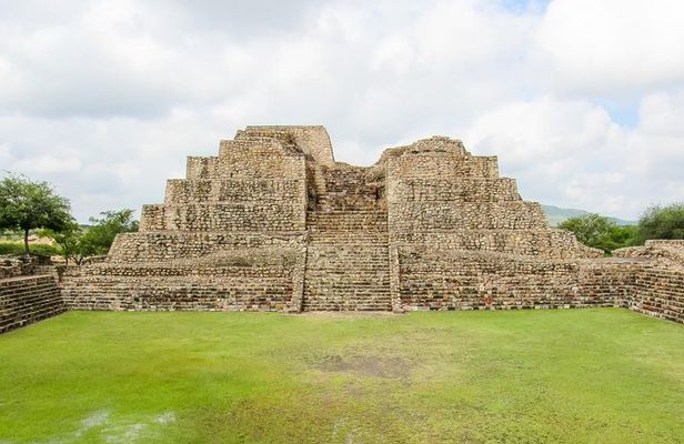 Private Cañada de la Virgen Archaeological Experience
