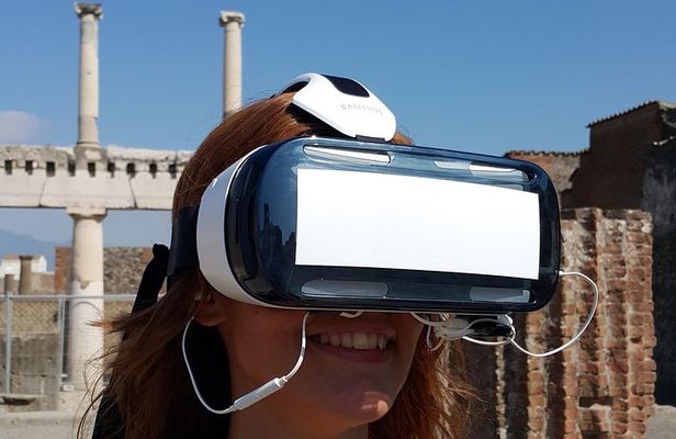 Private Pompeii Tour with 3D Virtual Reality Headset - Tour Assistant Only