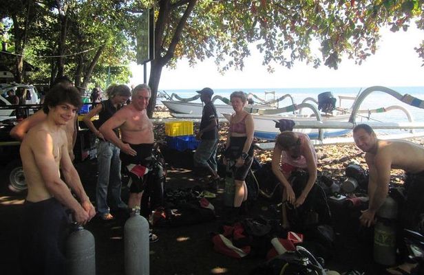 PADI Discover Scuba Diving for Beginners in Tulamben