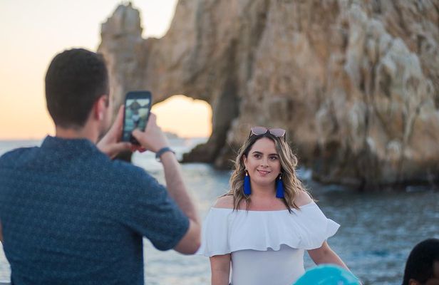 Dinner Cruise Tour in Cabo San Lucas with Tequila Tasting