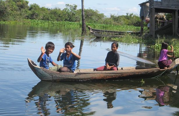 Half Day Floating Village ( Mechrey) & Tole Sap Tour