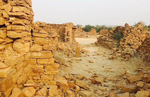 Kuldhara Full-Day Haunted tour from Jaisalmer