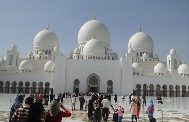 Private Abu Dhabi Tour From Dubai with Guide and driver