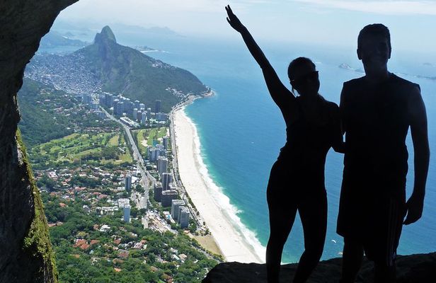 Garganta do Ceu Cave Hiking Private Tour on Pedra da Gavea