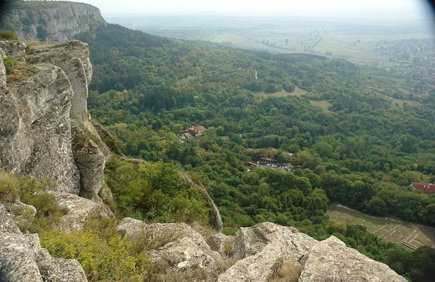 Birdwatching and cultural heritage tour from Varna