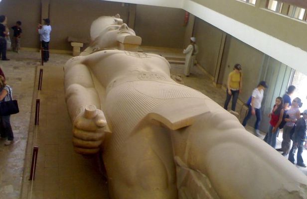 Giza Pyramids, Sphinx, Memphis and Saqqara Trip