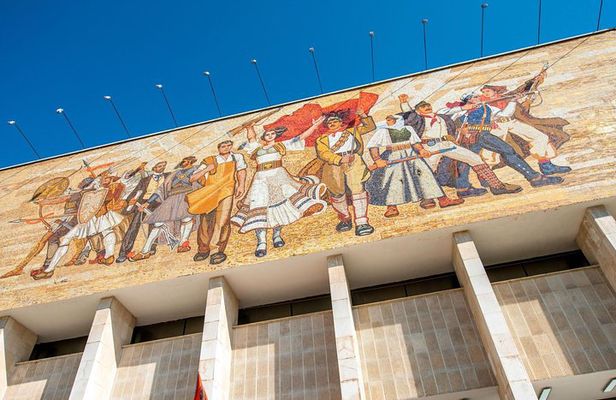 Tirana Sightseeing Walking Tour
