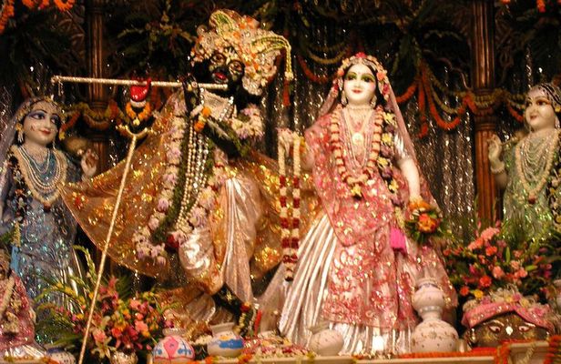 Mathura And Vrindavan From Delhi And Akshardham Temple Delhi