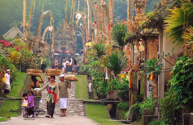 Private tour to Penglipuran Traditional Village, Volcano & More