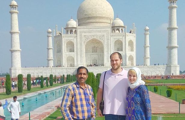 Private Taj Mahal, Agra Fort & Fatehpur Sikri Day Trip From Delhi
