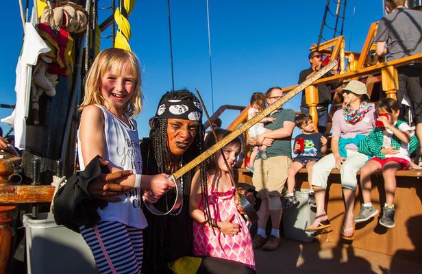 Pirate Ship Snorkel and Lunch Cruise in Los Cabos