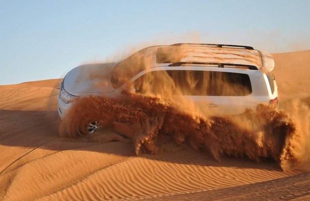 Dubai Evening4x4Desert Safari BBQ Dinner,4 Live Shows,Camel Ride 