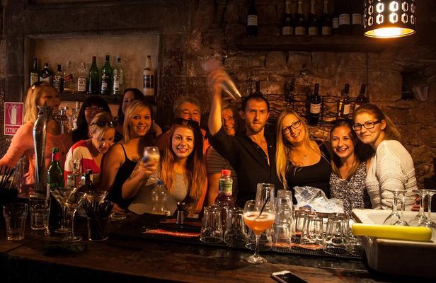Barcelona Cocktail Masterclass with Tapas 
