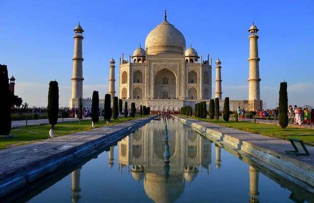 Bangalore to Taj Mahal and Agra Same Day Tour with Flights