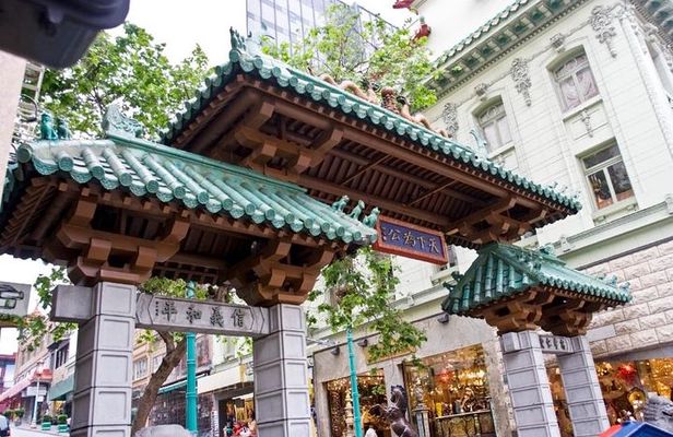 Chinatown & North Beach/Little Italy Walking Tour: Food & History
