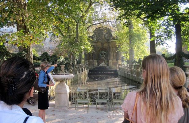 Paris Luxembourg Gardens Highlights Small-Group Walking Tour
