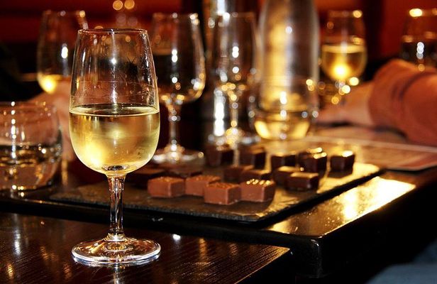 Private Wine and Chocolate Tasting in Paris