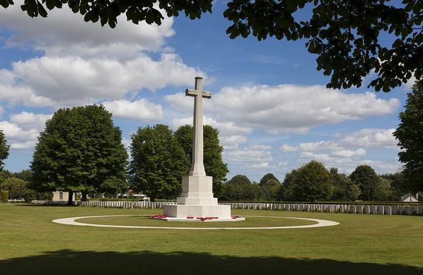 Normandy Battlefields Tour - Sword Beach and the British Airborne Sector (B2)