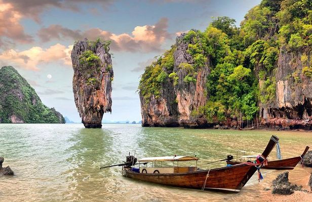 James Bond Island Sea Canoe Tour by Longtail Boat from Phuket with Lunch