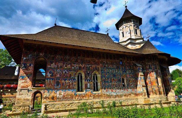 9 Days Small Group Tour From Budapest to Sofia