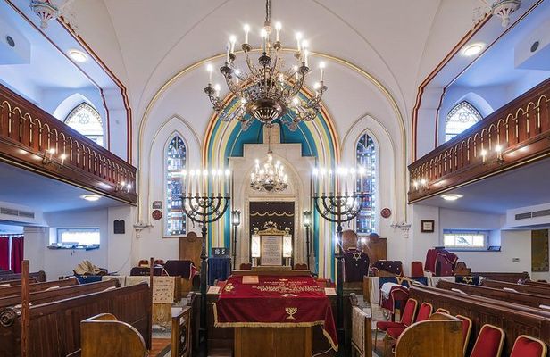 Jewish life of Budapest today: private tour by car
