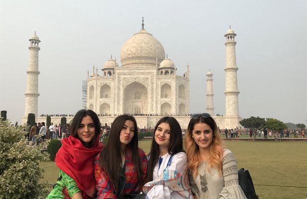 Taj Mahal at Sunrise Private Tour with Agra Fort and Fatehpur Sikri