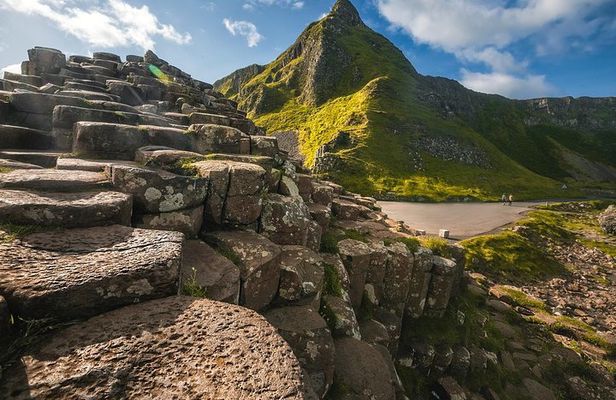 Shore Excursion from Belfast: Including Giants Causeway and Belfast City.