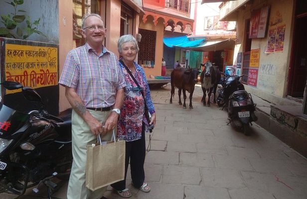 Varanasi Heritage Walking Tour & Evening Boat Ride (Aarti ceremony & Cremations)