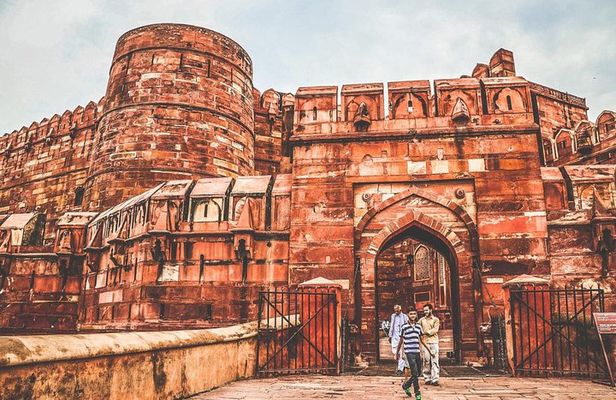 Taj Mahal and Agra Private Day-Trip from Delhi by Train