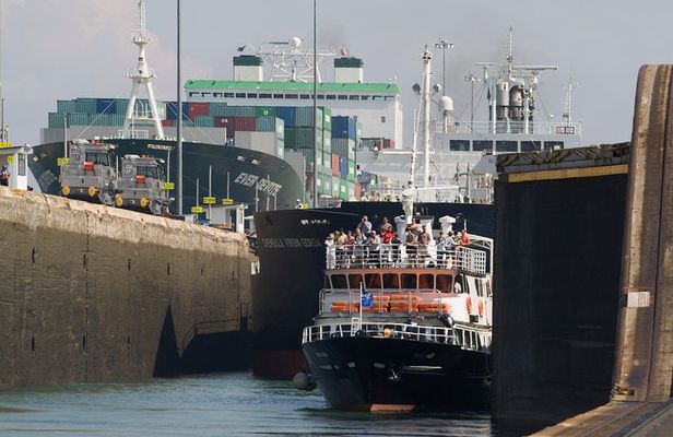 Panama Canal Partial Tour - Southbound Direction