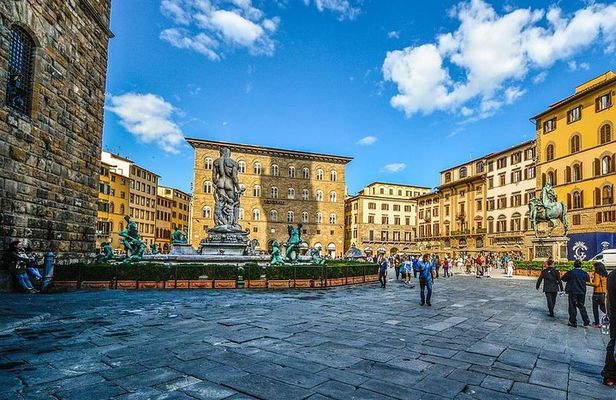 Private 2-Hour Walking Tour of Accademia Gallery in Florence