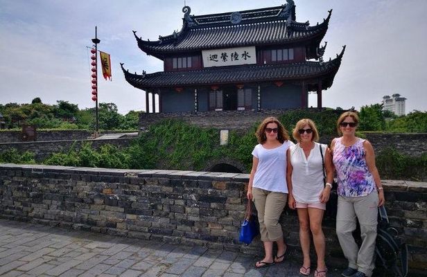 From Shanghai: Suzhou & Tongli Water Town Private Day Trip