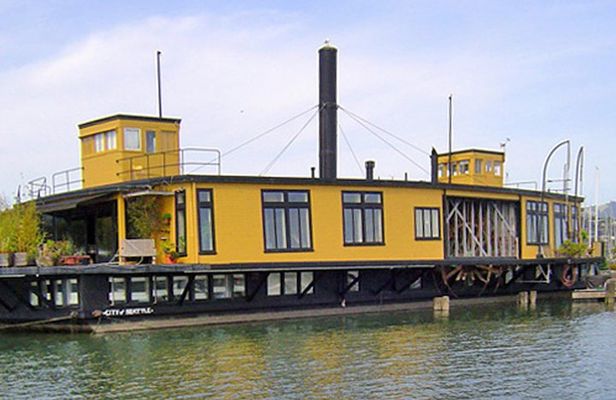 Historic Houseboat Tour